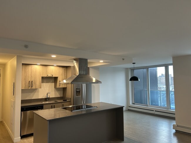 Photo - 5633-5633 Fenwick St Unit 1908