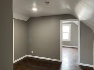 LIVING ROOM - 556 16th St Unidad 3