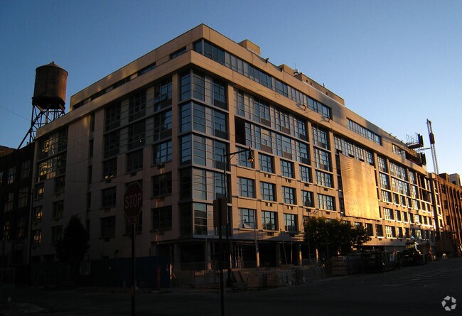 Primary Photo - Solarium