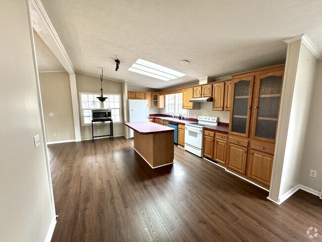 Building Photo - 76 Worth Rd Rental