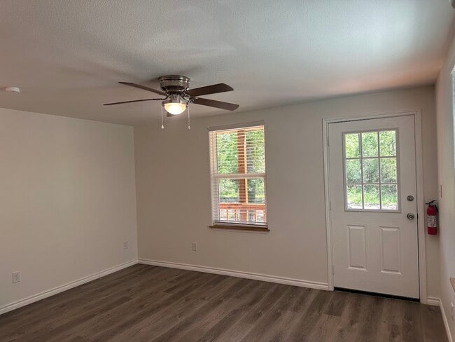 Photo - 48 Vigilante Rd