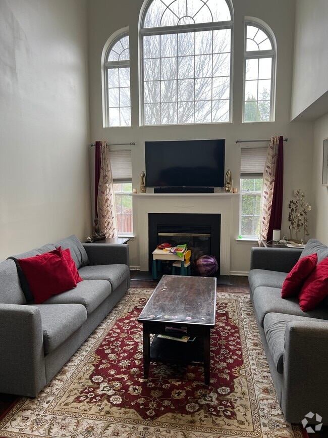 Building Photo - 305 Glenn Rose Blvd Rental