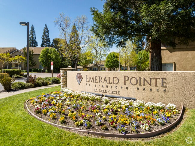 Emerald Pointe