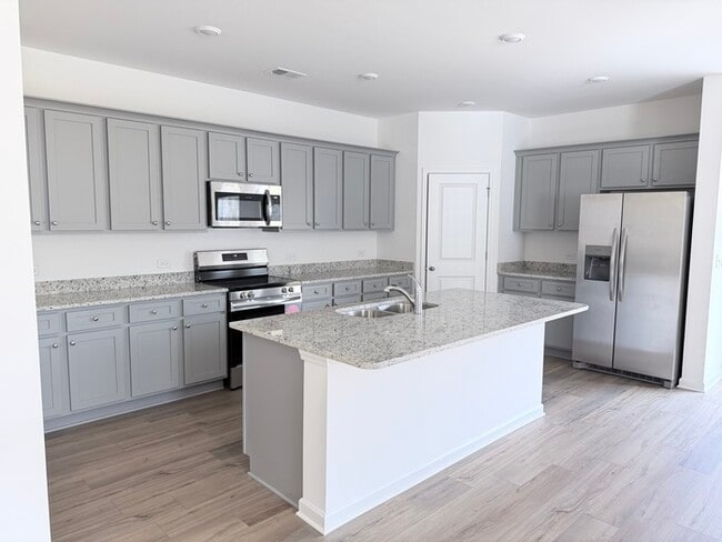 Photo - 173 Elijah St