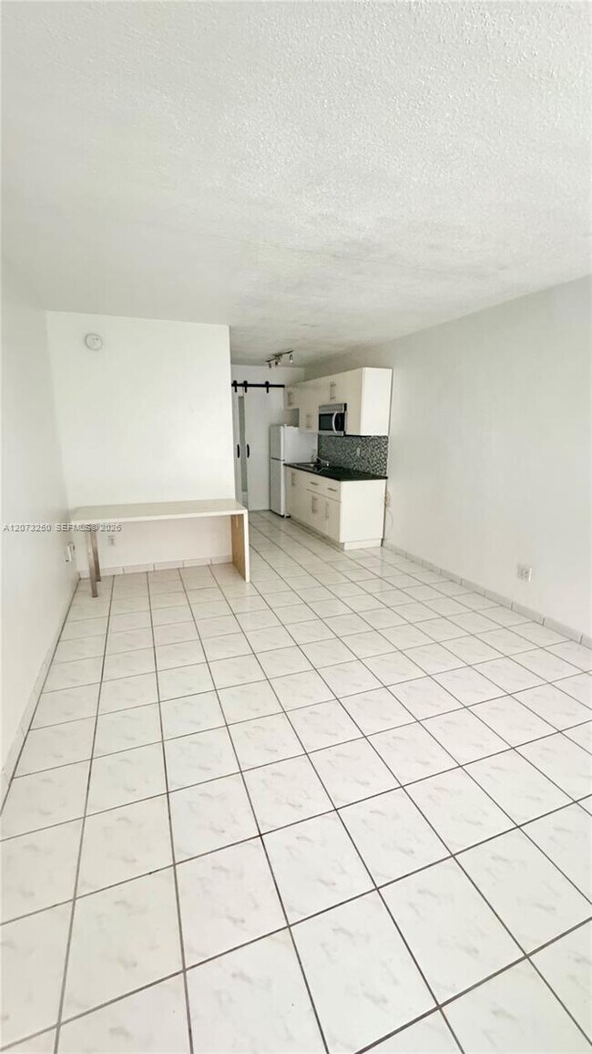 Building Photo - 1234 Euclid Ave Unit 4