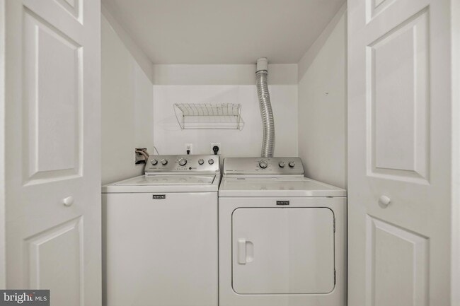 Photo - 25251 Dunvegan Square
