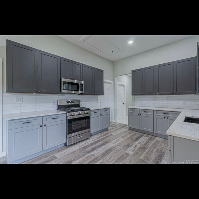 Photo - 210 N San Jacinto St Unidad 2