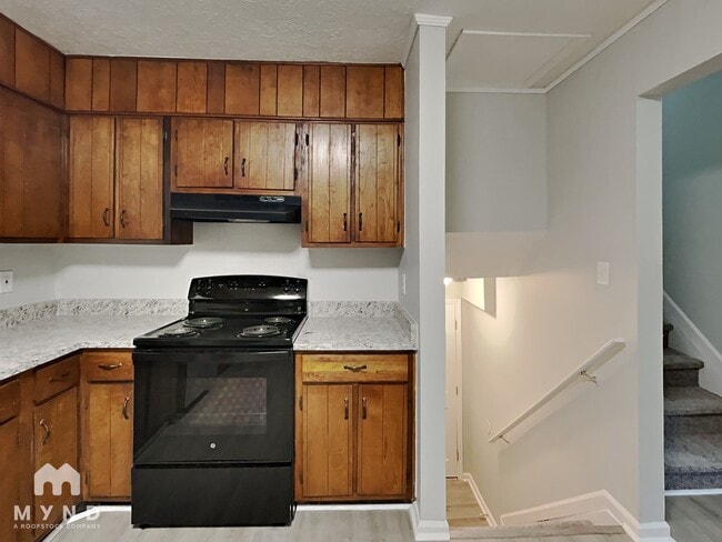 Photo - 2050 Sandgate Cir SW