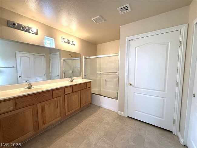 Photo - 9407 Borough Park St