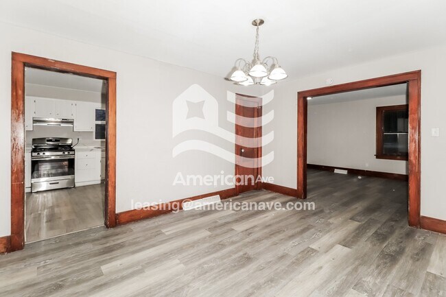 Photo - 1042 Lawndale Ave