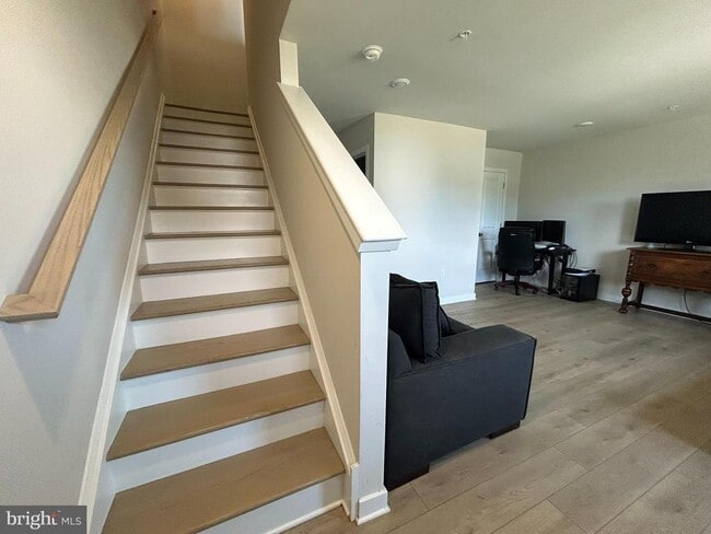 Photo - 109 Mineral Ln