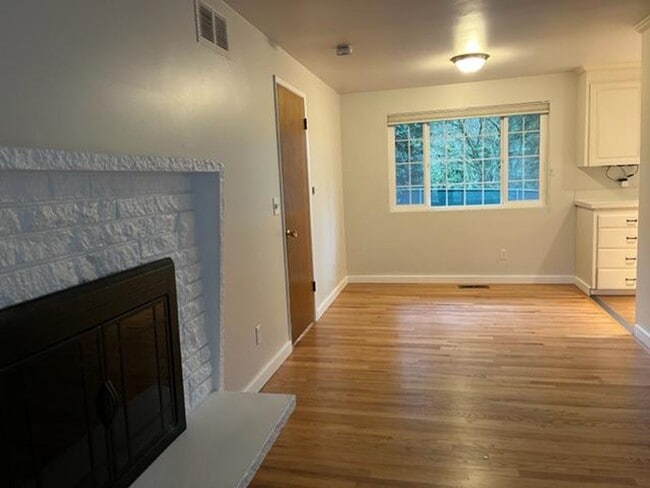 Photo - 15114 SE 18th St