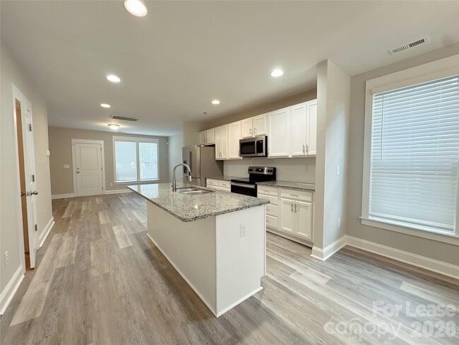 Photo - 807 McArthur Ave