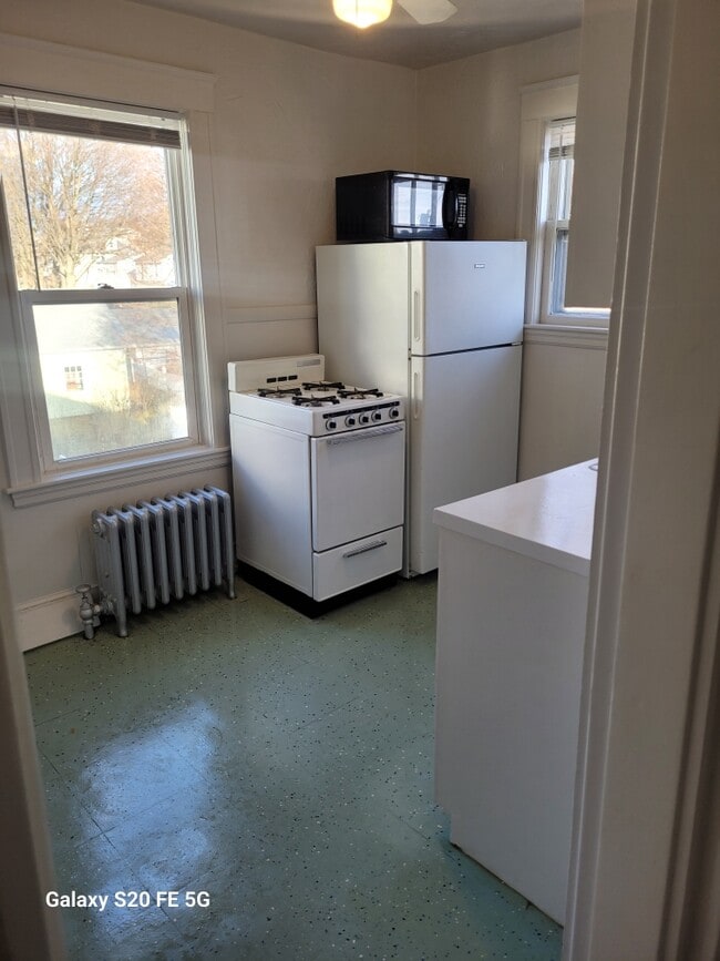13 Victory Ave Unit 2