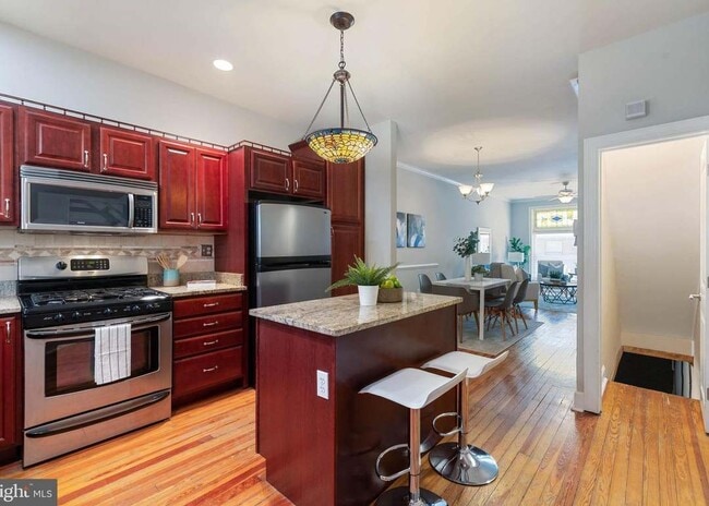 Photo - 604 S Eaton St