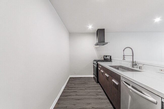 Photo - 5005 August St Unit 40