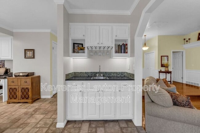 Photo - 2335 Summerwood Dr