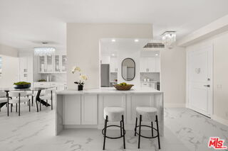 Photo - 10450 Wilshire Blvd