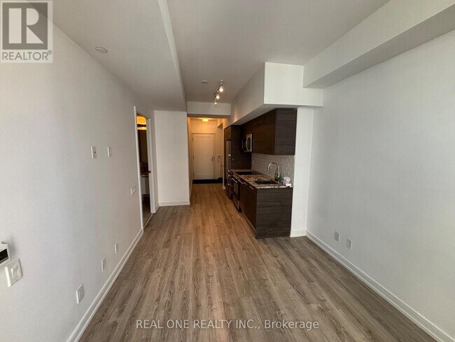 Photo - 28 Wellesley St E Unit 3206