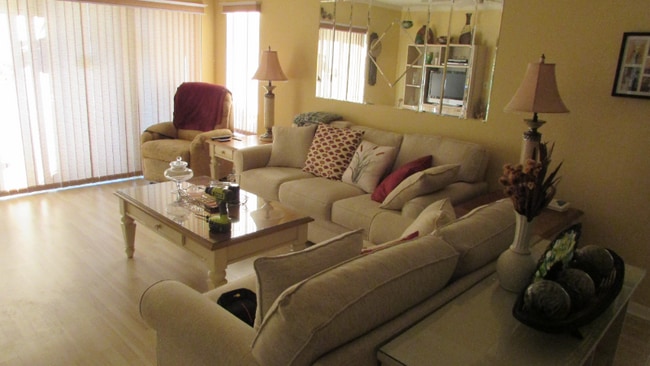 Building Photo - 2699 Pine Ridge Way E