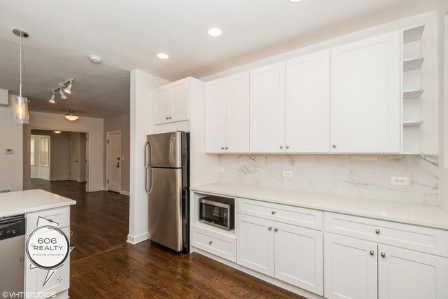 Photo - 2720 W Logan Blvd Unit 2