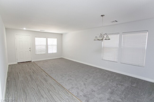 Photo - 6525 Cedar Waxwing St