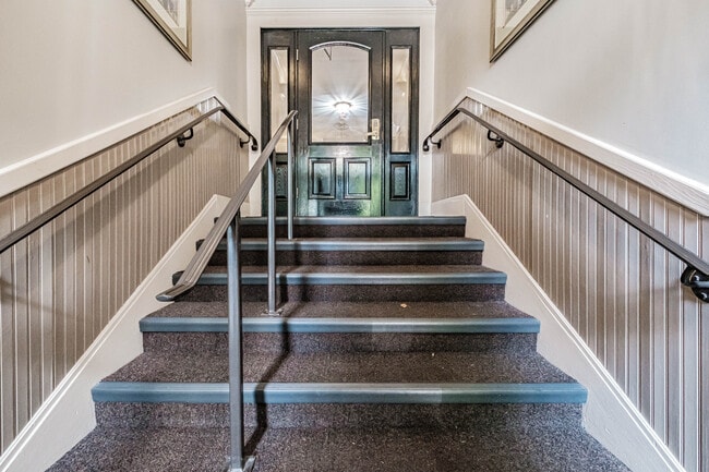 Photo - 197 Pine St Unidad 14