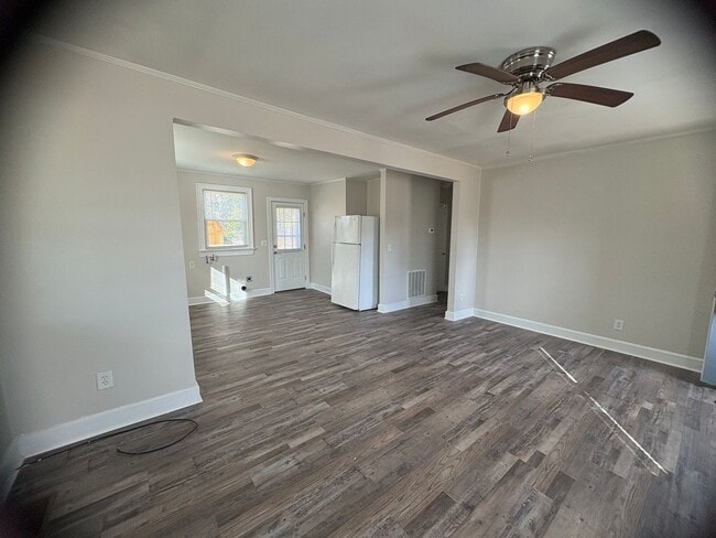 Photo - 2212 Grace Ave