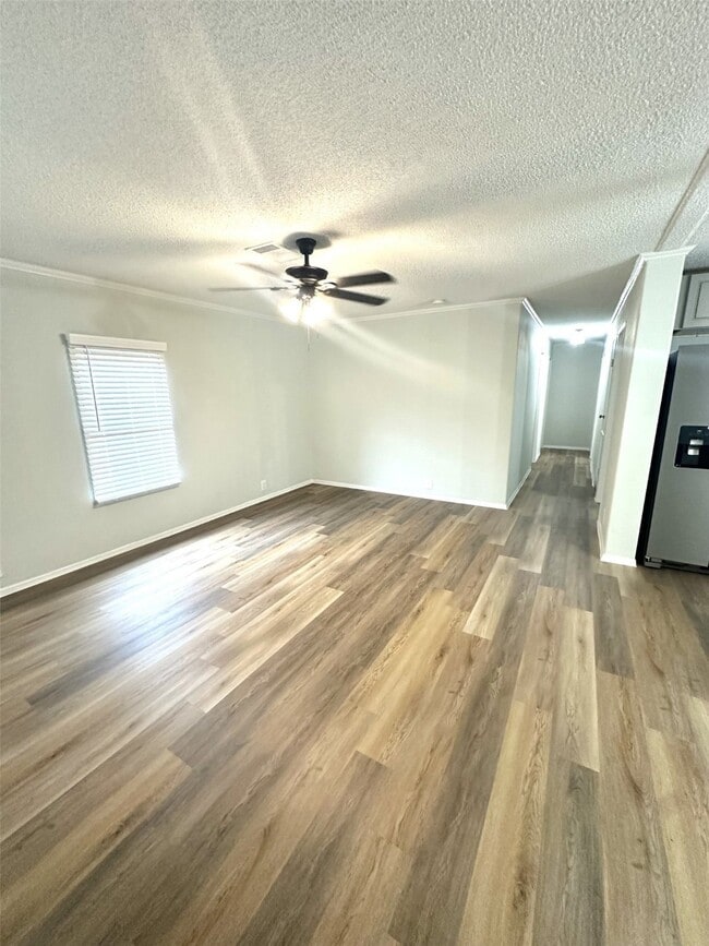 Photo - 11930 Greenglen Dr