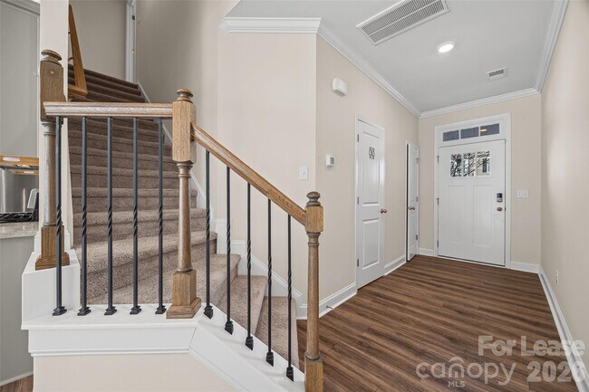 Photo - 1018 Chicory Trce