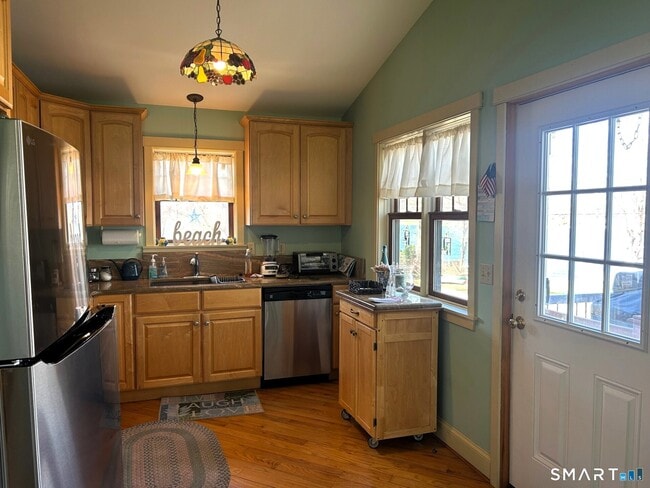 Photo - 332 Shore Dr