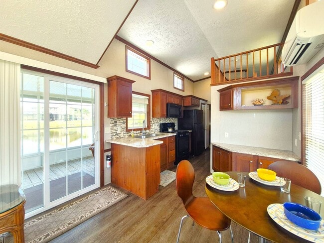 Photo - 200 S Banana River Dr