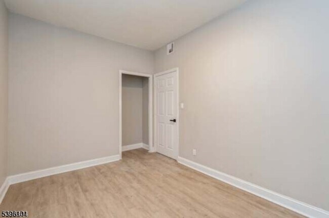 Photo - 216 S 10th St Unit 3