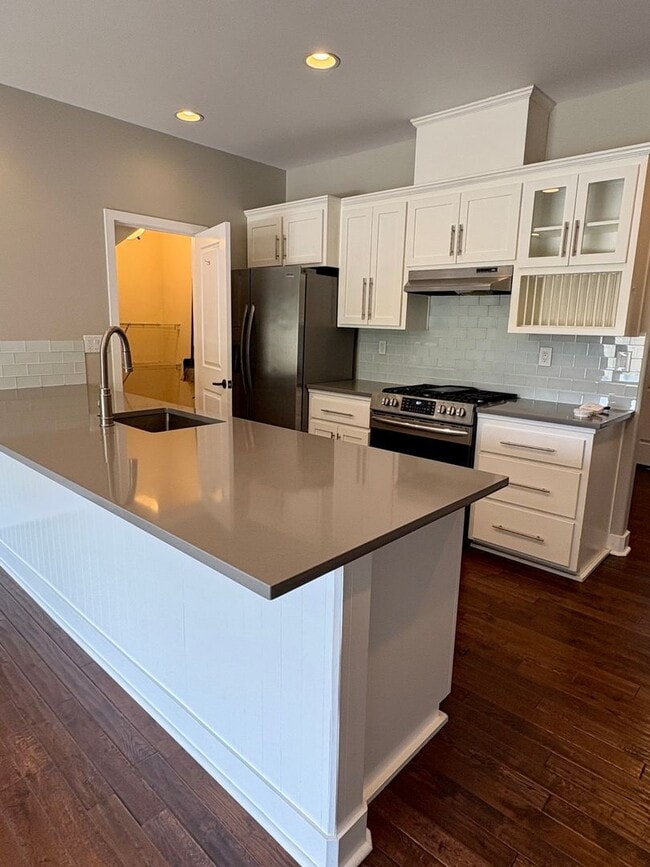 Photo - Central Point - Refined Townhouse with Dual Primary Suites