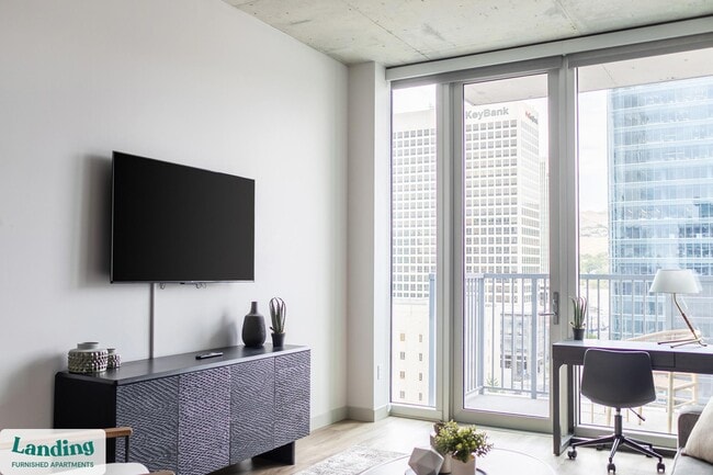 Building Photo - 151 S State St Rental