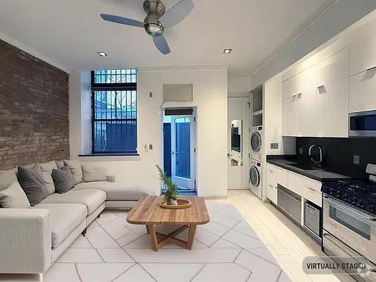 Building Photo - 1 bedroom in New York NY 10021 Unit LB Rental