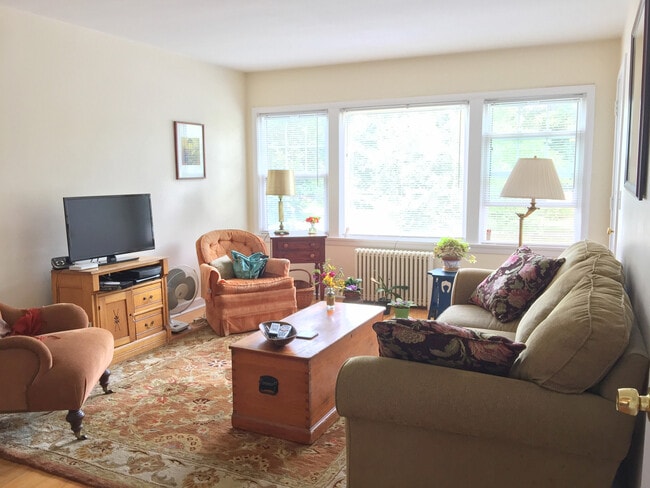 Photo - 303 Ridge Ave Unit 1