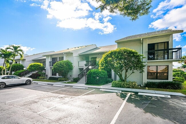 Photo - 5054 Golfview Ct Unit 1525