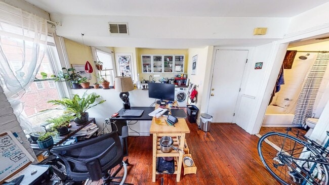 Photo - Luxuriously Remodeled 1BR Suite in East Rock | Designer Island Kitchen | Steps to Yale SOM Unit 4