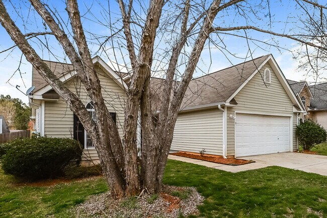 Photo - 4935 River Overlook Way