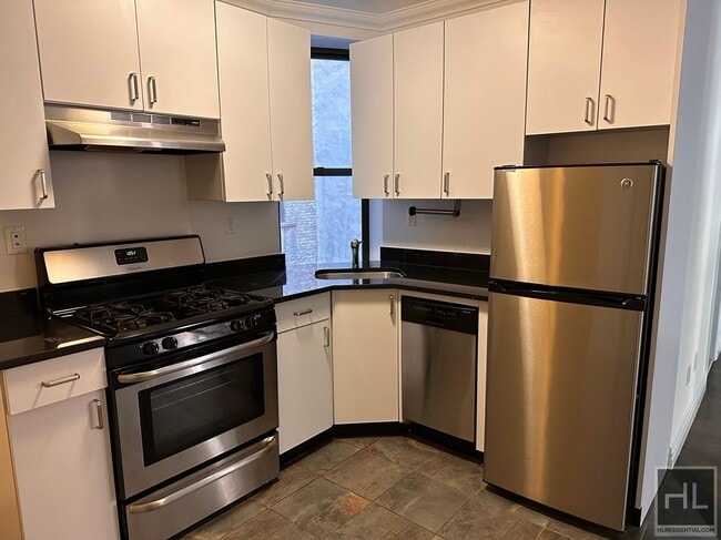 Photo - REMSEN ST Unit 25