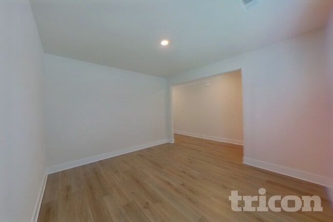 Photo - 308 Allenby Ln