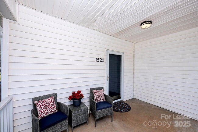 Photo - 1525 Perfection Ave