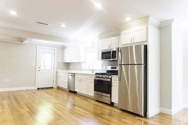 Building Photo - 60 Gordon St Rental
