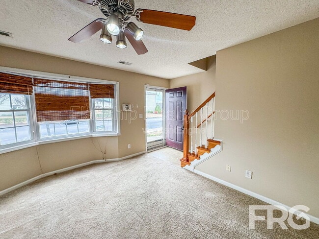 Photo - 3813 E Vancroft Cir