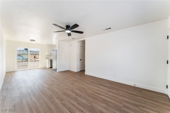 Photo - 1648 J St Casa