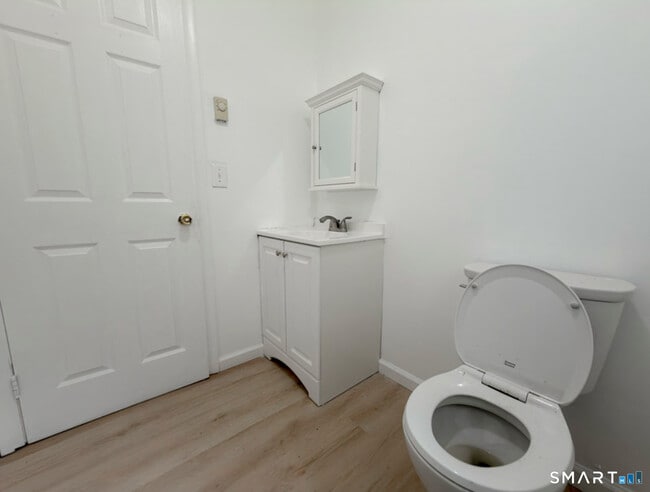 28 Santoro St
