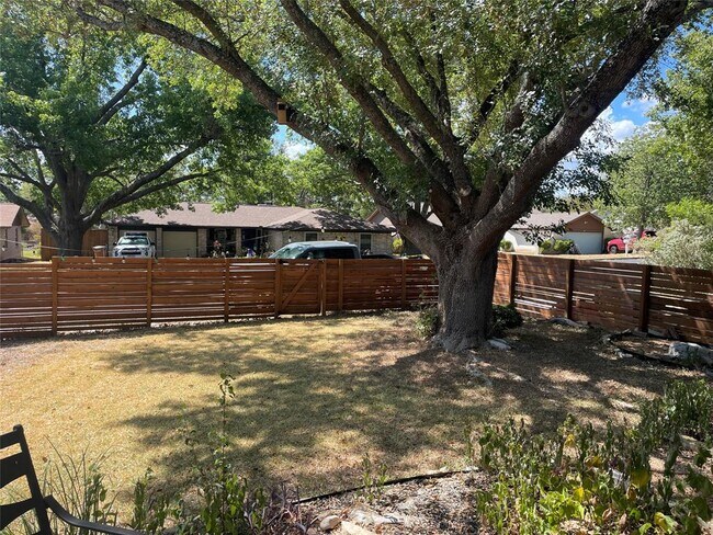 Photo - 2404 N Shields Dr