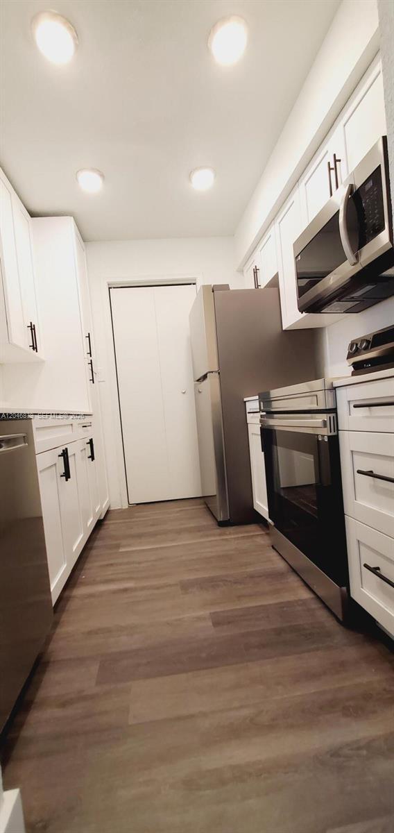Photo - 927 Riverside Dr Unit 324