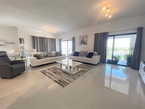 Building Photo - 5415 Collins Ave Rental